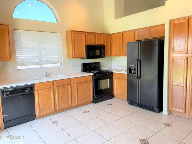 $2,195 | 1691 East Park Avenue, Chandler, AZ 85225