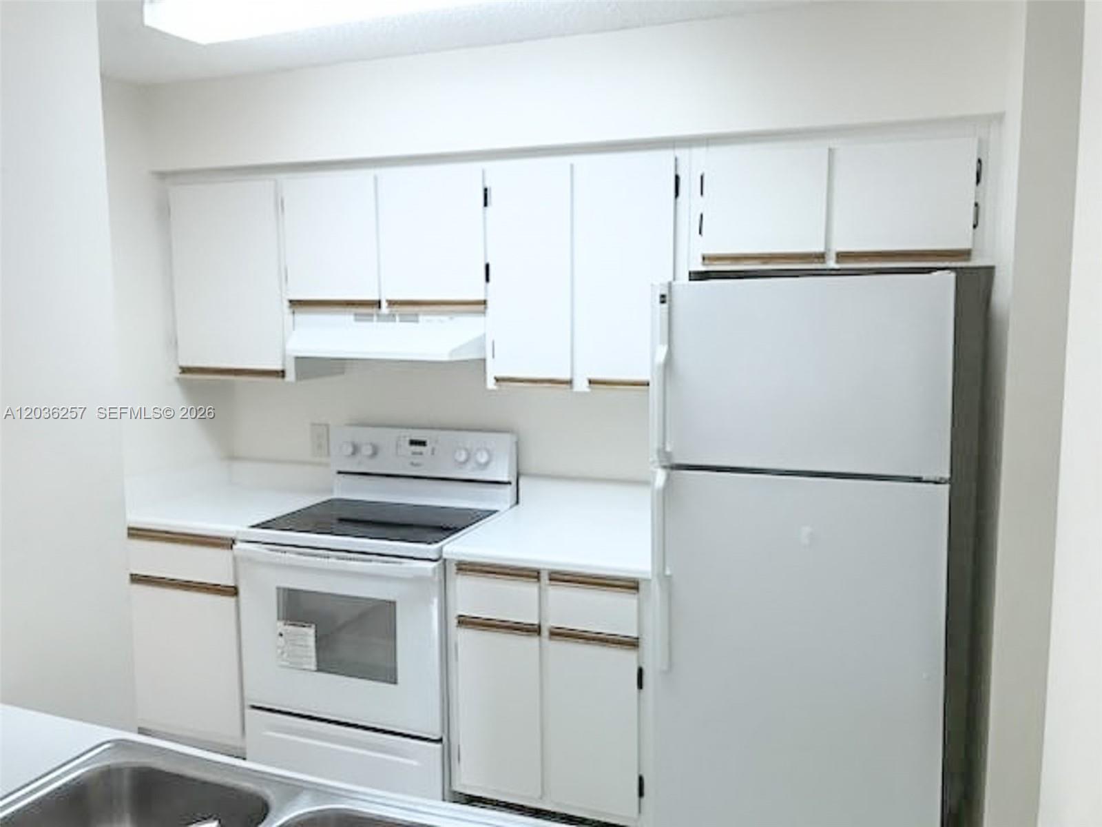 630 South Park Road, Unit 253 Hollywood, FL 33021 - Photo 2 of 13