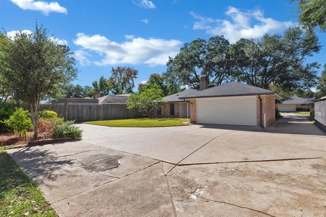 $210,000 | 8633 Chalmette Drive, Shreveport, LA 71115