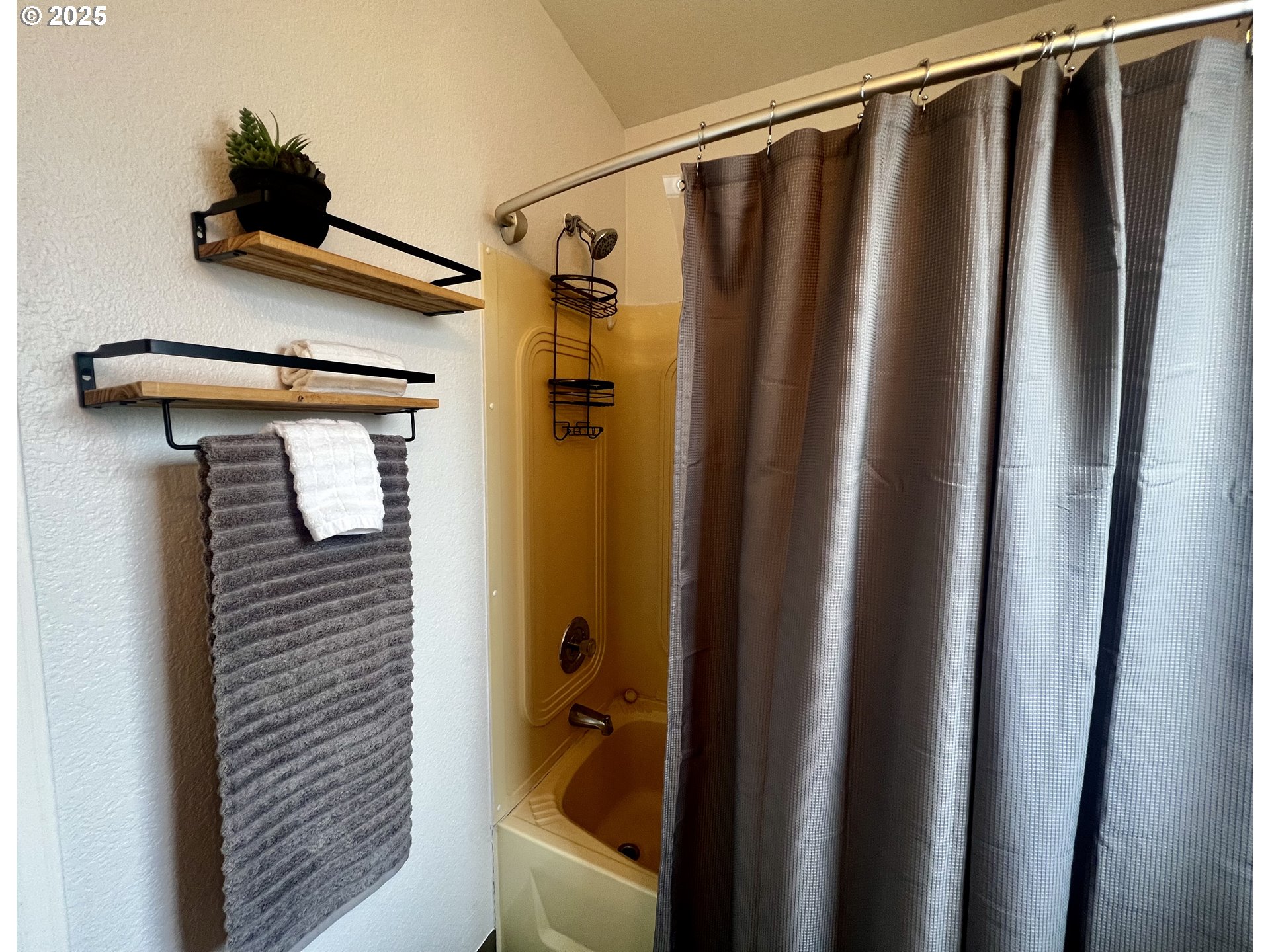 2600 Southwest Goodwin Avenue, Unit 21 Pendleton, OR 97801 - Photo 19 of 29 Gallery Image 19