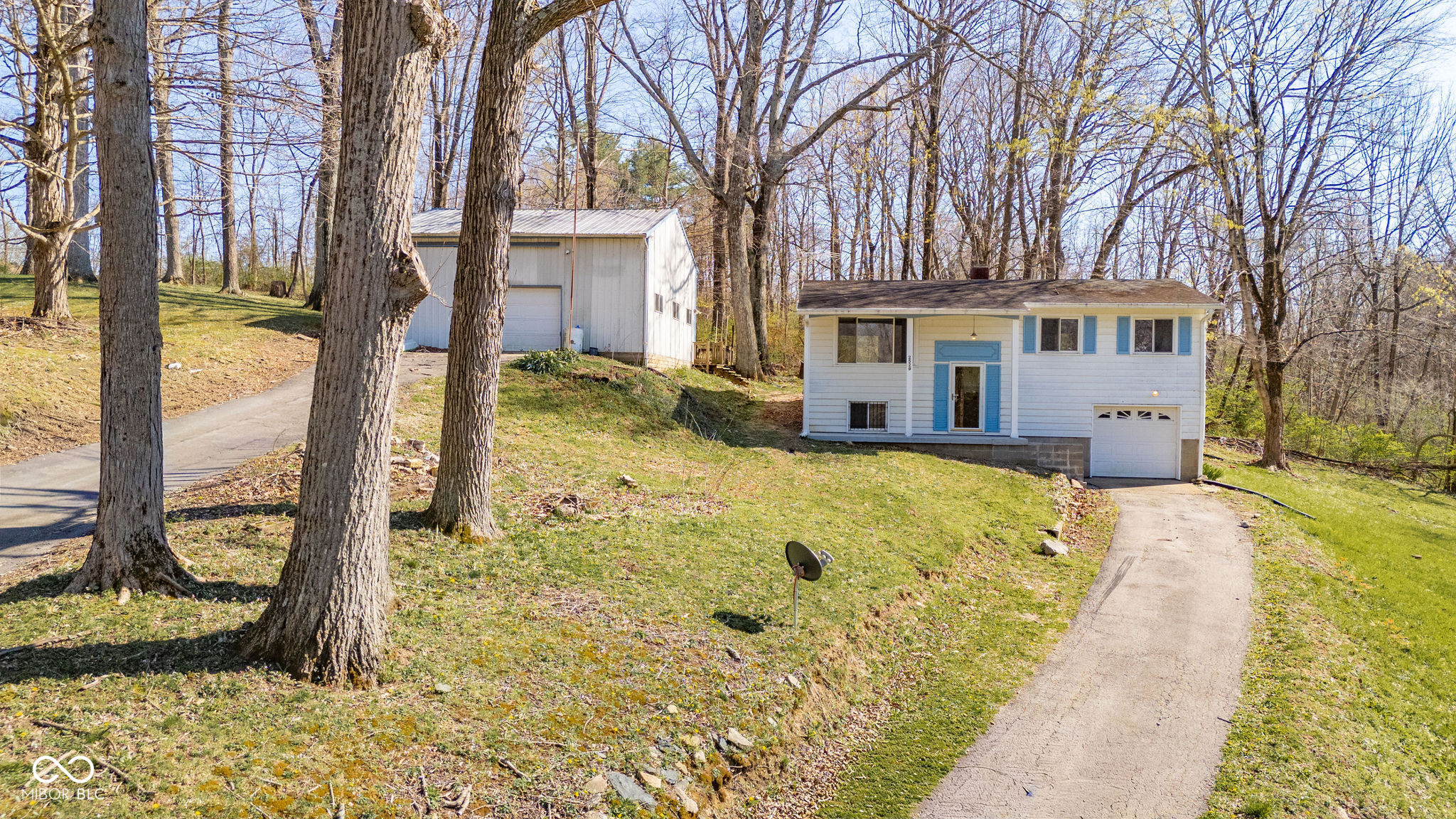 2529 East Ridgewood Street New Castle, IN 47362 - Photo 2 of 30