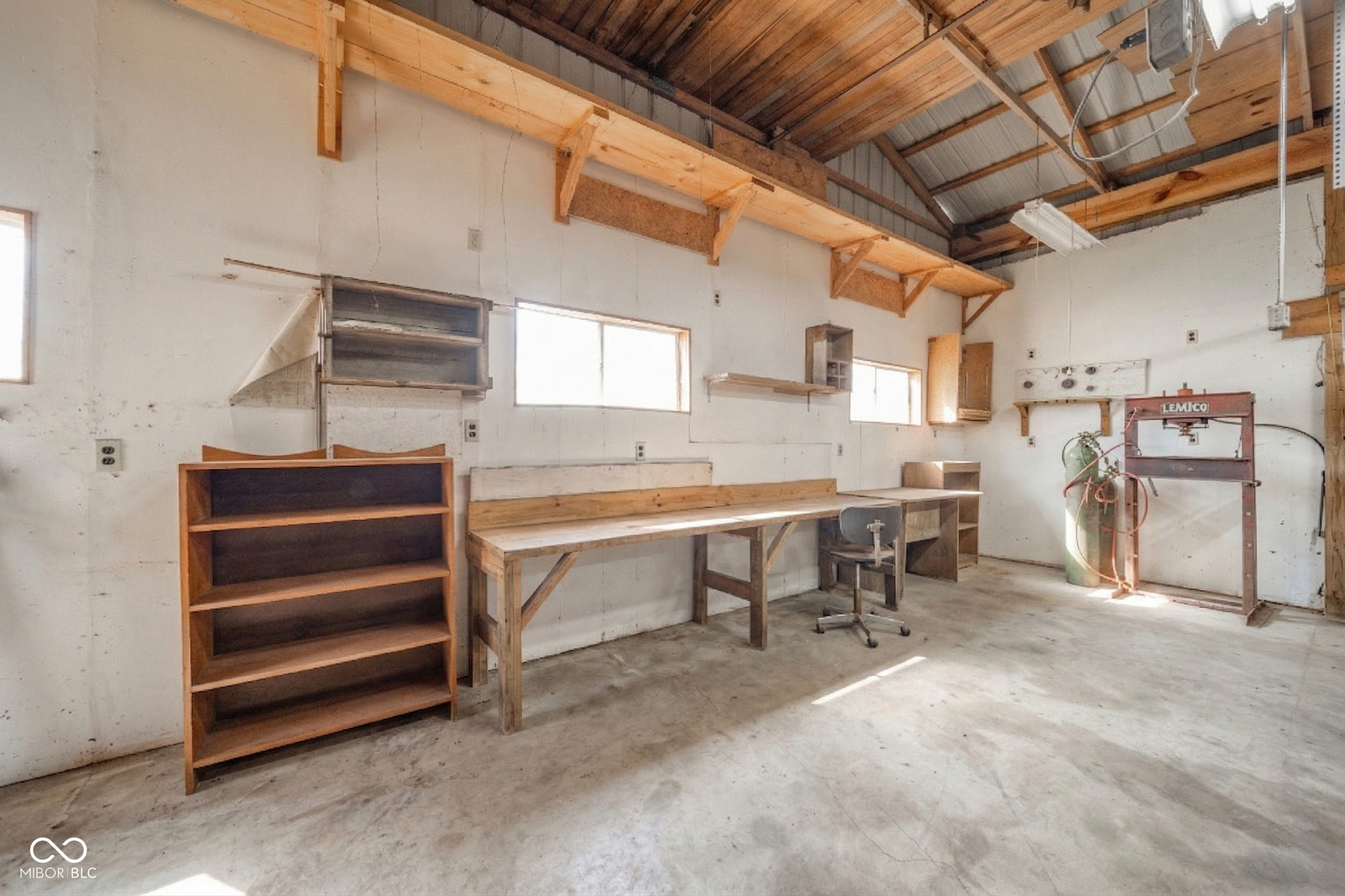 2529 East Ridgewood Street New Castle, IN 47362 - Photo 24 of 30