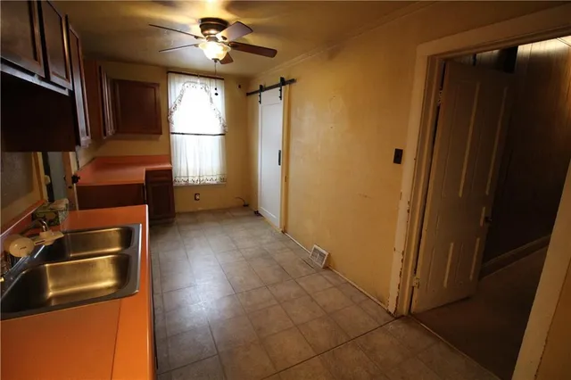 a view of a storage & utility room