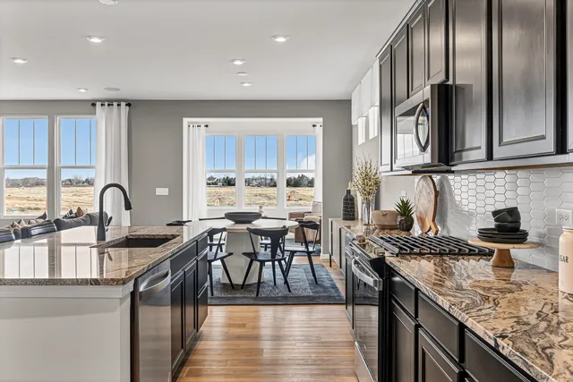 $650,000 | 24708 West Owen Court, Plainfield, IL 60585