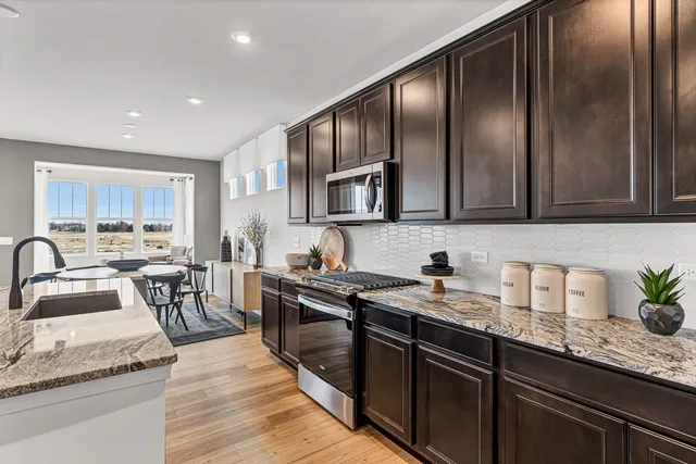 $650,000 | 24708 West Owen Court, Plainfield, IL 60585