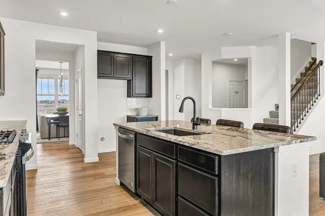 $650,000 | 24708 West Owen Court, Plainfield, IL 60585