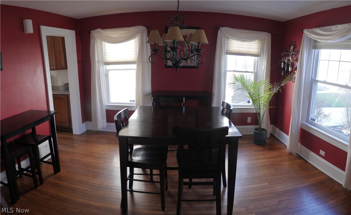 2428 Queenston Road Cleveland, OH 44118 - Photo 9 of 26 Gallery Image 9