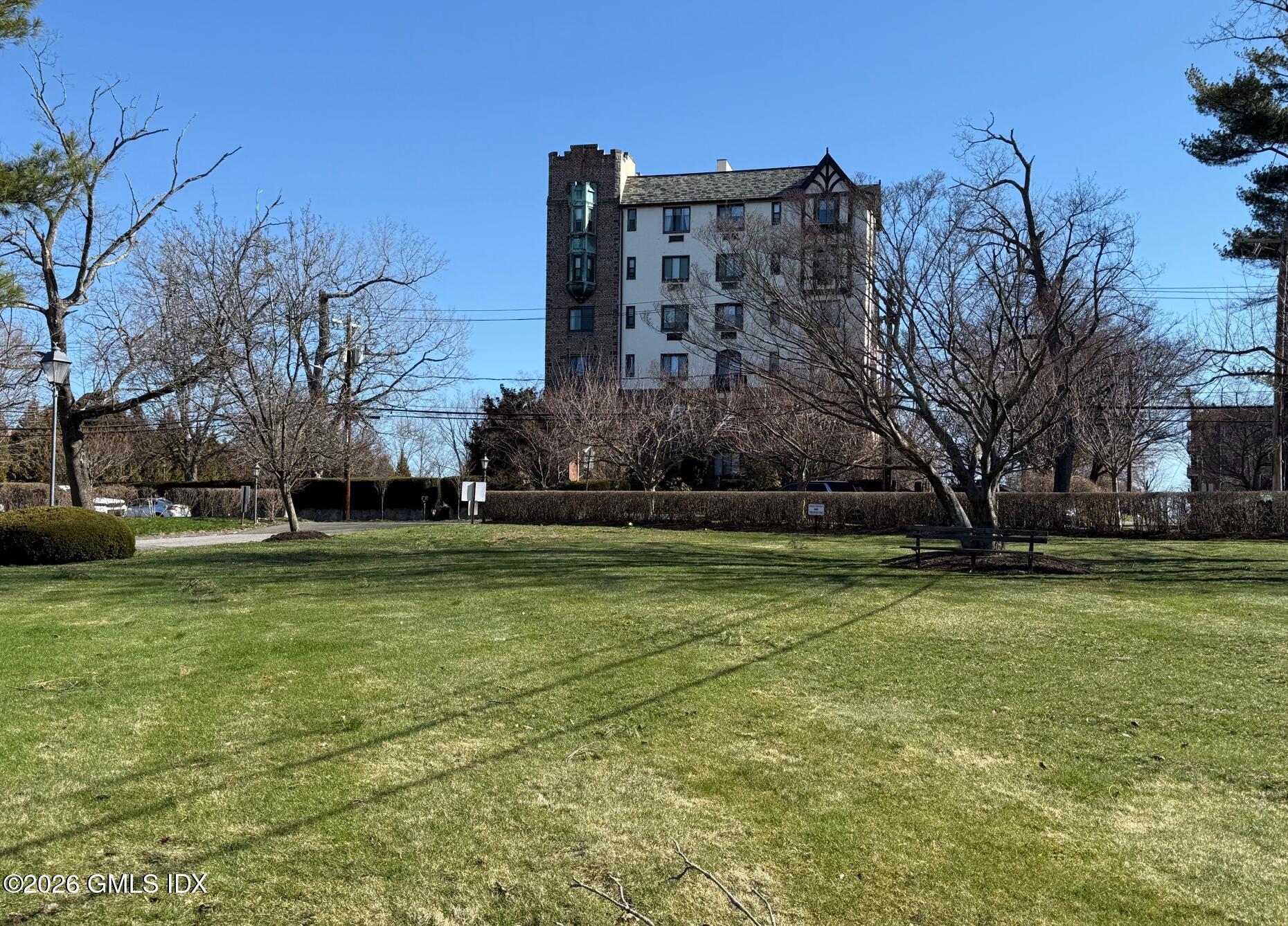 50 Lafayette Place, Unit 2H Greenwich, CT 06830 - Photo 18 of 21 Screen Shot 2026-04-02 at 1.03.36 PM