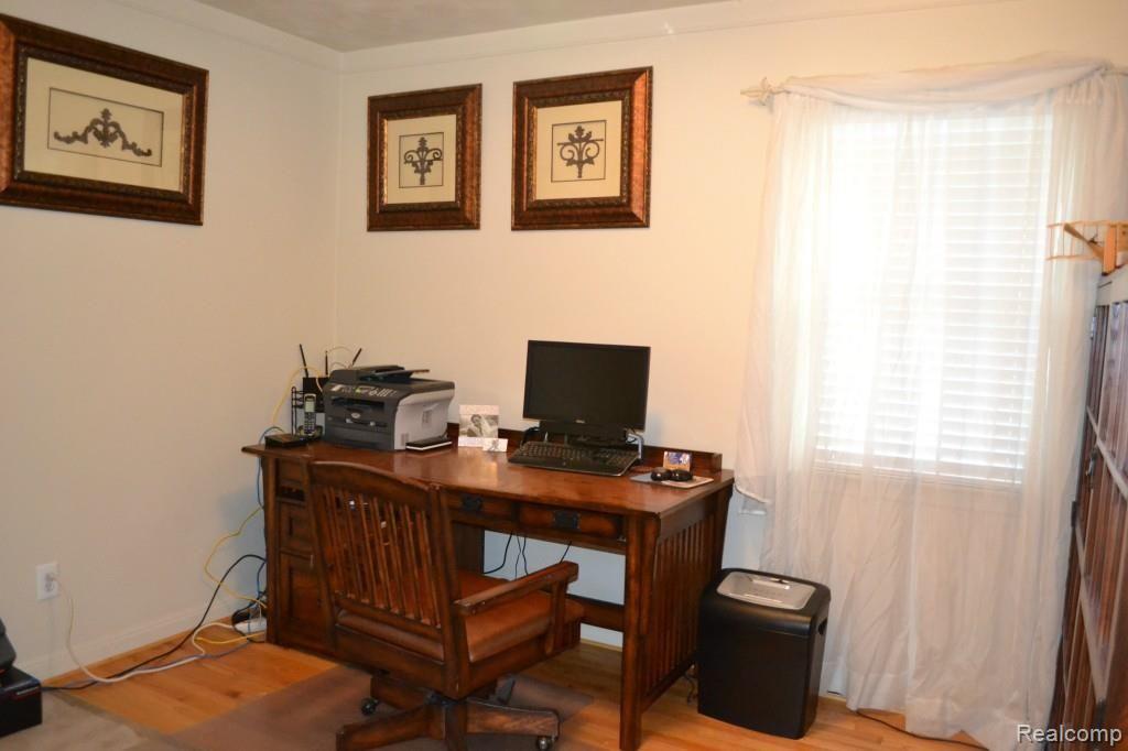 8317 Rosedale Boulevard Allen Park, MI 48101 - Photo 17 of 25 DSC_0045.jpg
