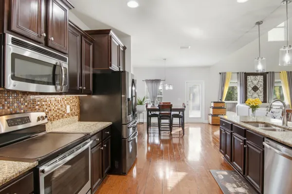 $595,000 | 170 Windchime Way, Freeport, FL 32439
