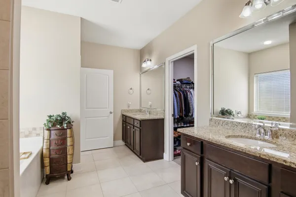 $595,000 | 170 Windchime Way, Freeport, FL 32439