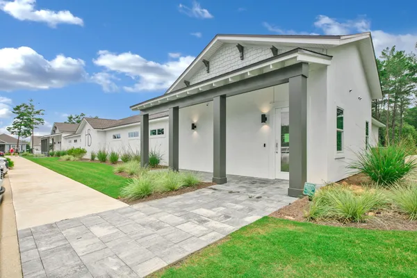 $595,000 | 170 Windchime Way, Freeport, FL 32439