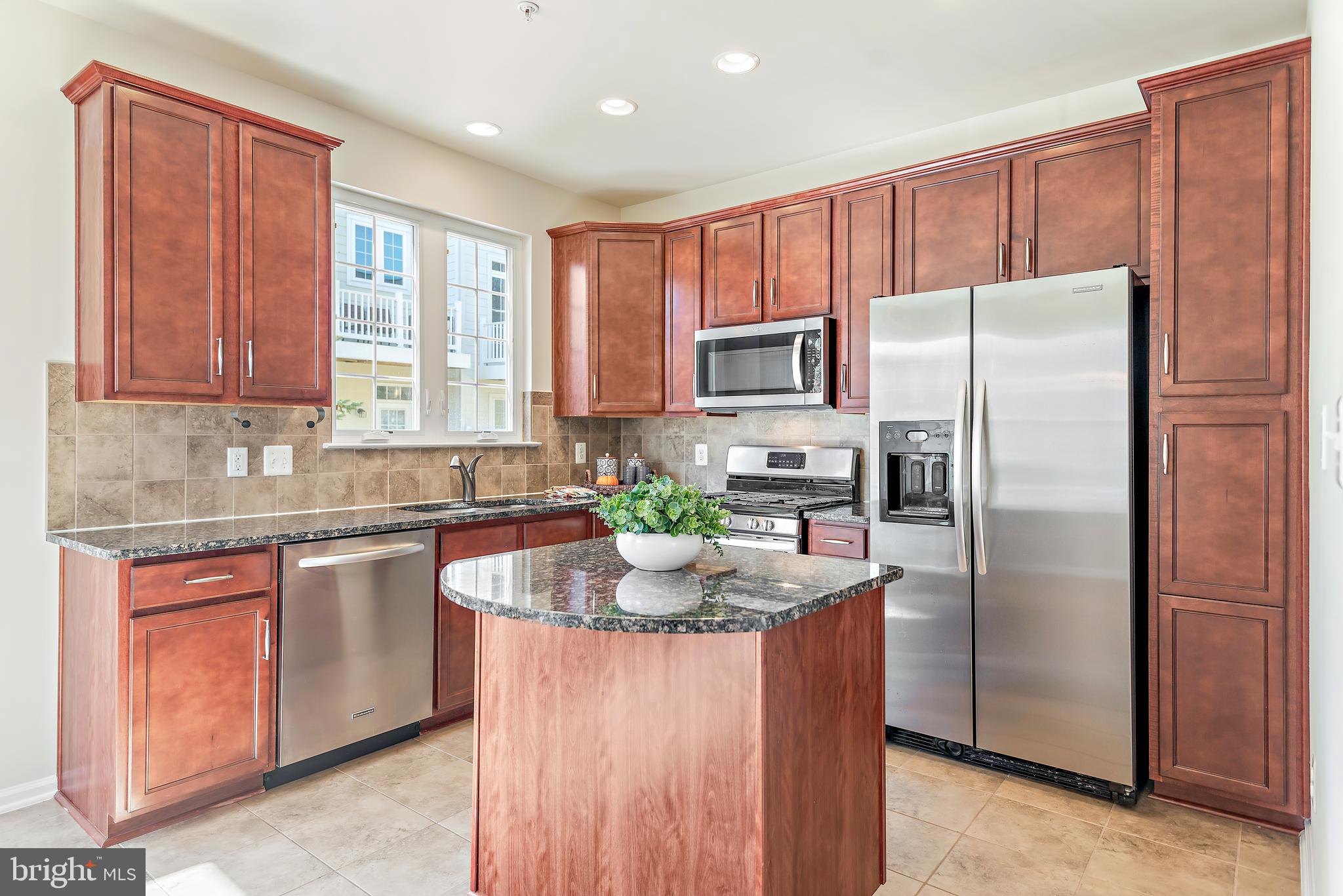 2147 Little Sorrel Way Silver Spring, MD 20902 - Photo 9 of 50 Gallery Image 9
