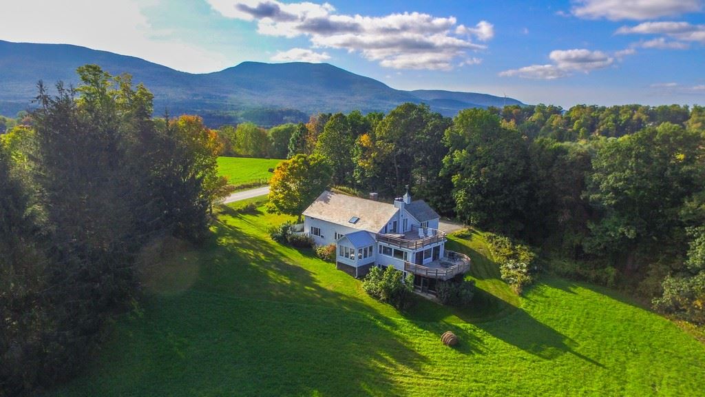 197 High Meadow Way Manchester, VT 05255 - Photo 1 of 32 Gallery Image 1