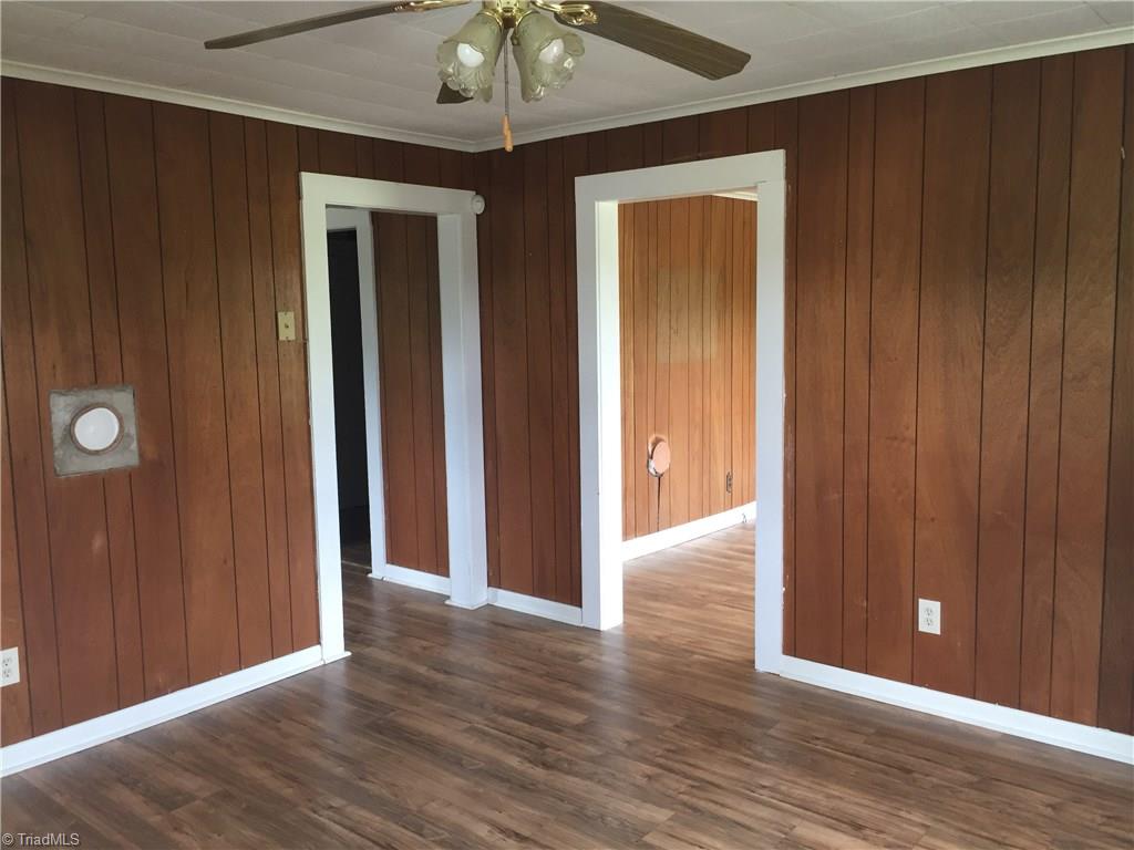 590 Ball Road Thomasville, NC 27360 - Photo 4 of 18 Living room looking into Den and Kitchen