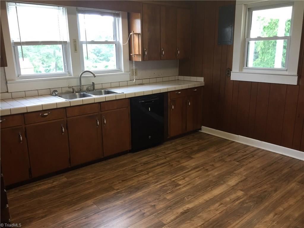 590 Ball Road Thomasville, NC 27360 - Photo 10 of 18 Kitchen, new flooring deck off back