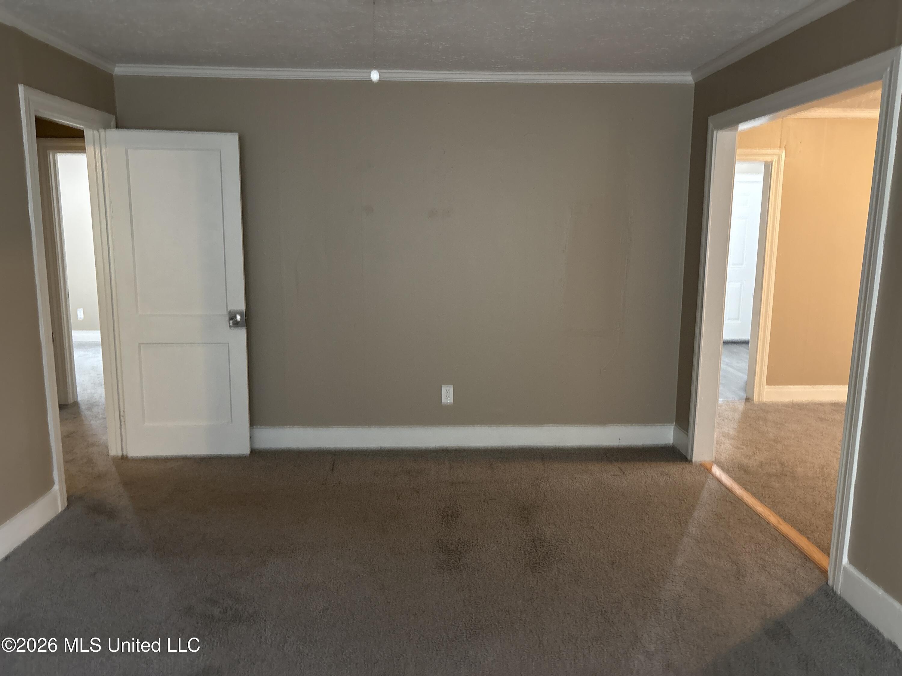 553 Belvedere Road Jackson, MS 39206 - Photo 2 of 6 IMG_0314 - Robert