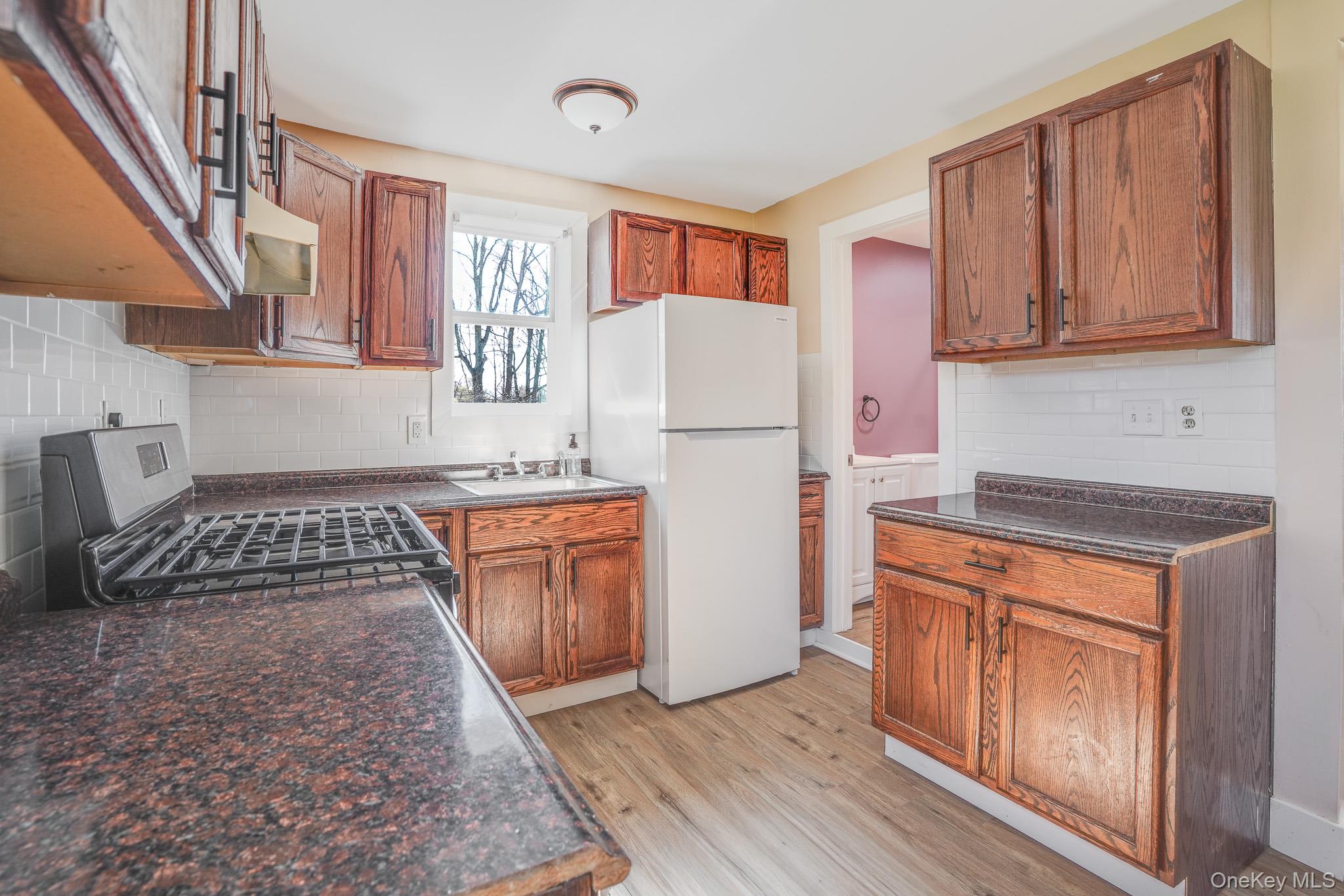 596-598 Freedom Plains Road Poughkeepsie, NY 12603 - Photo 32 of 38