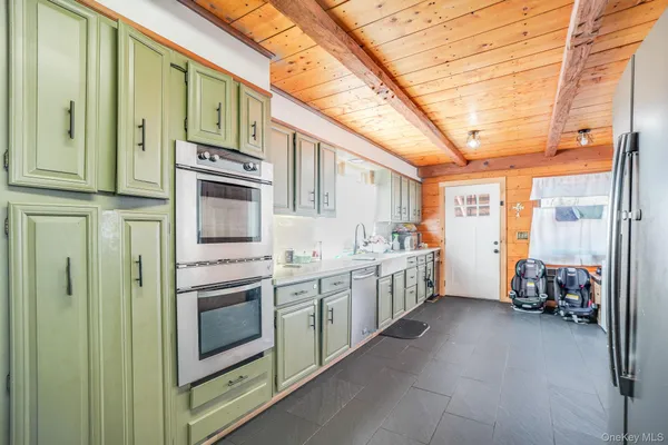 $499,000 | 596-598 Freedom Plains Road, Poughkeepsie, NY 12603