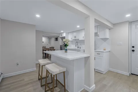 $1,489,000 | 2 Polo Street, Dix Hills, NY 11746