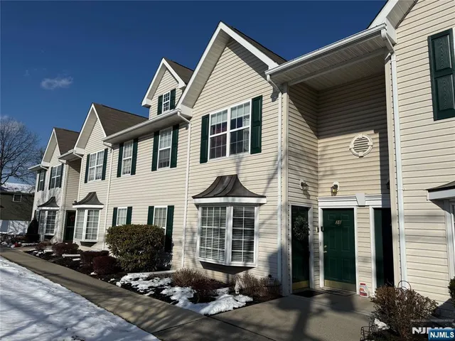 $399,900 | 37 Chanda Court, Unit D037, Clifton, NJ 07012