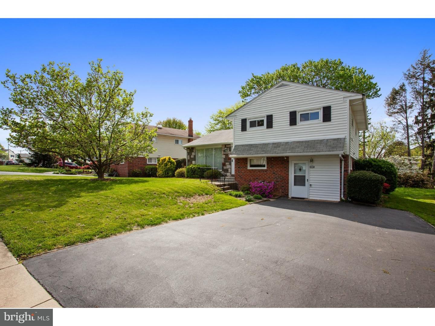 1621 Mt Pleasant Road Havertown, PA 19083 - Photo 1 of 25