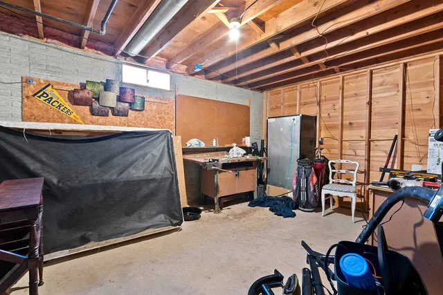 $299,900 | 828 East Robin Lane, Shawano, WI 54166