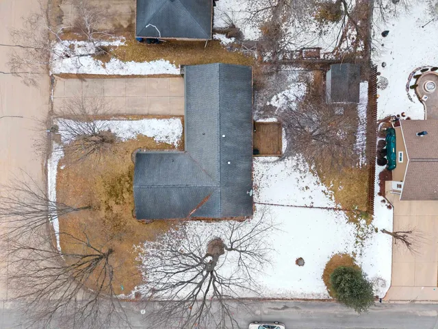 $299,900 | 828 East Robin Lane, Shawano, WI 54166