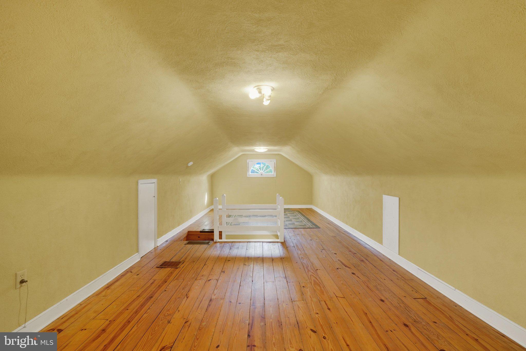 303 Edgehill Road York, PA 17403 - Photo 20 of 28 Gallery Image 20