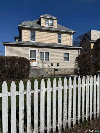 $3,600 | 134 Woodward Avenue, Unit 2, Norwalk, CT 06854