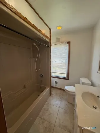 $3,600 | 134 Woodward Avenue, Unit 2, Norwalk, CT 06854