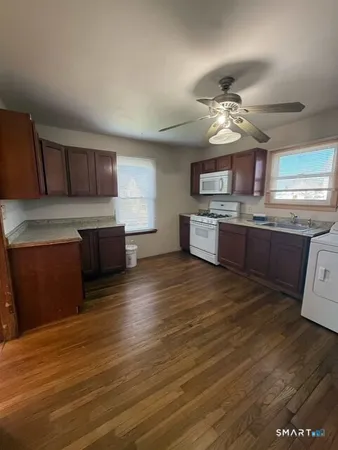 $3,600 | 134 Woodward Avenue, Unit 2, Norwalk, CT 06854