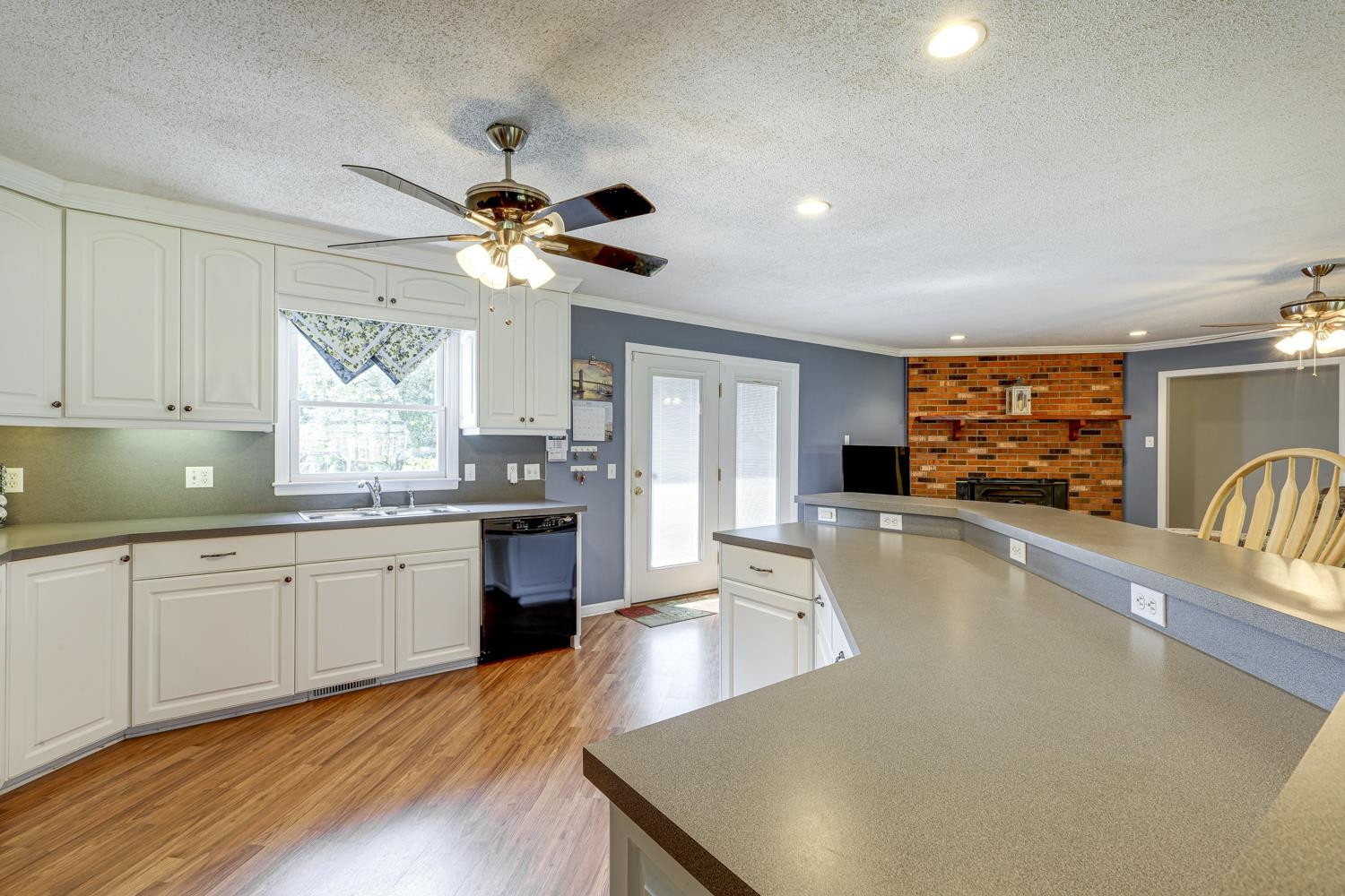 2822 Ellis Road Durham, NC 27703 - Photo 10 of 38 Photo 10
