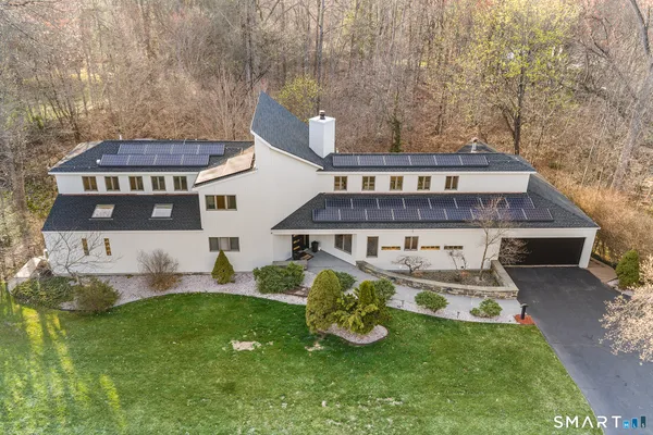 $899,000 | 25 Surrey Drive, Cheshire, CT 06410