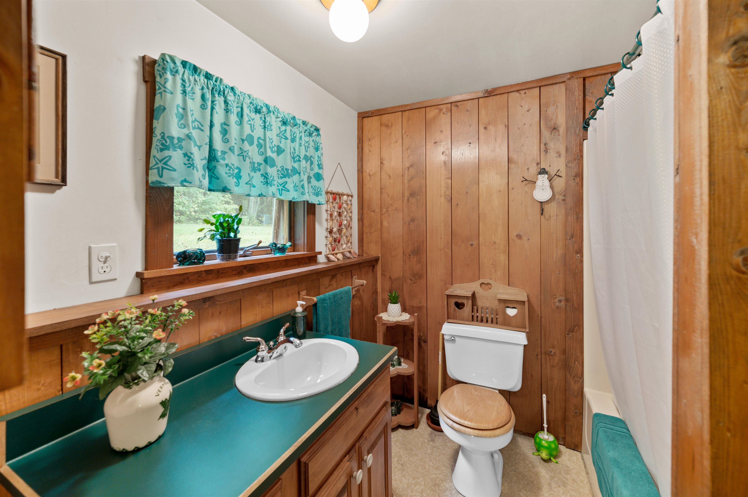 89 Shadow Lane Woodbury, VT 05658 - Photo 18 of 27