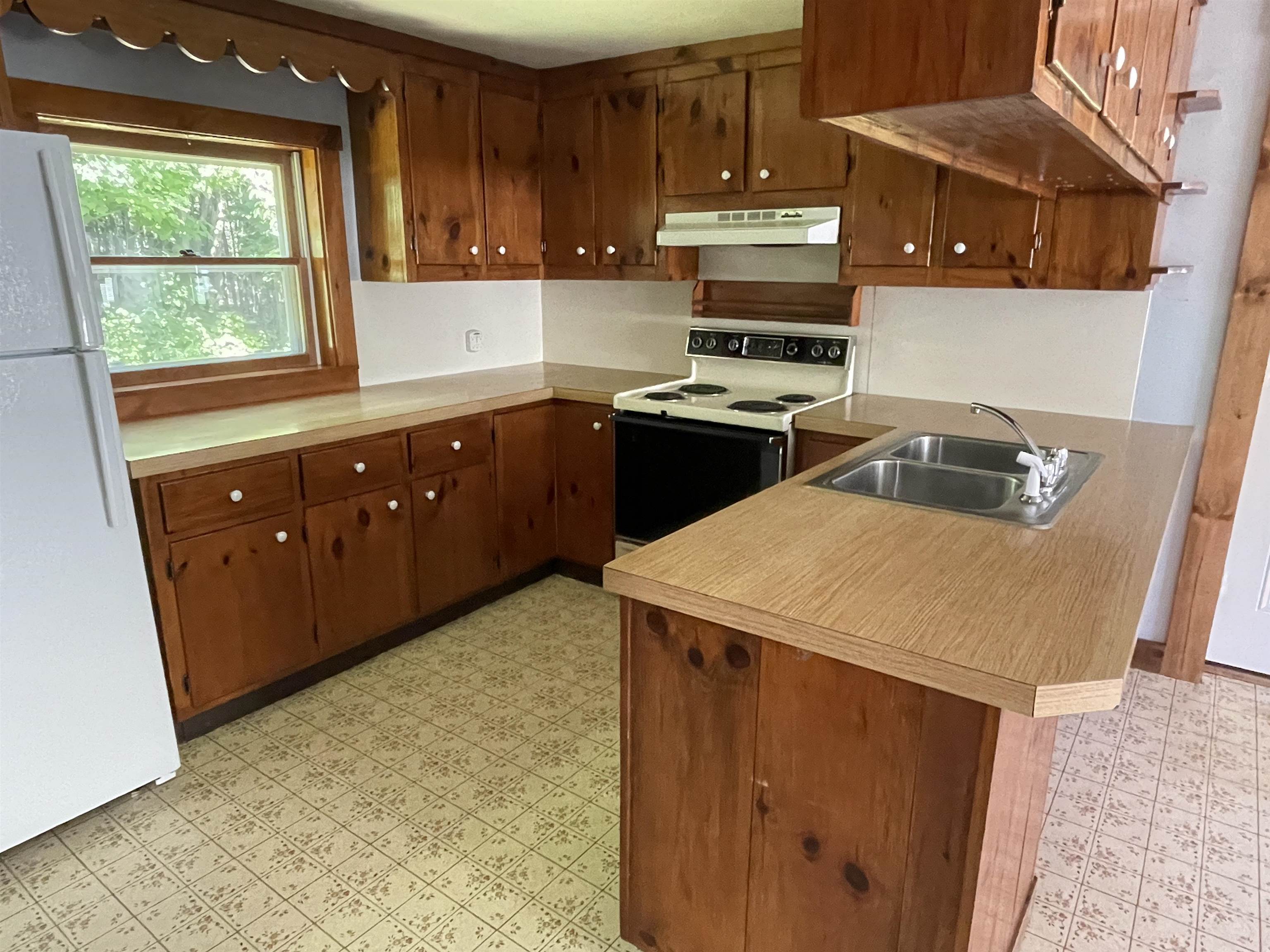 89 Shadow Lane Woodbury, VT 05658 - Photo 9 of 27