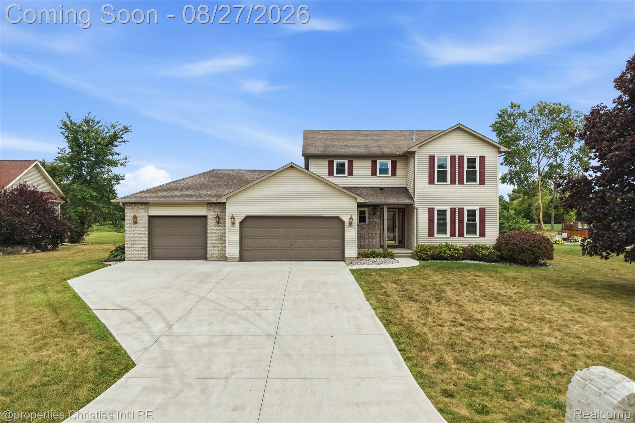 Front of Home 3.jpg
