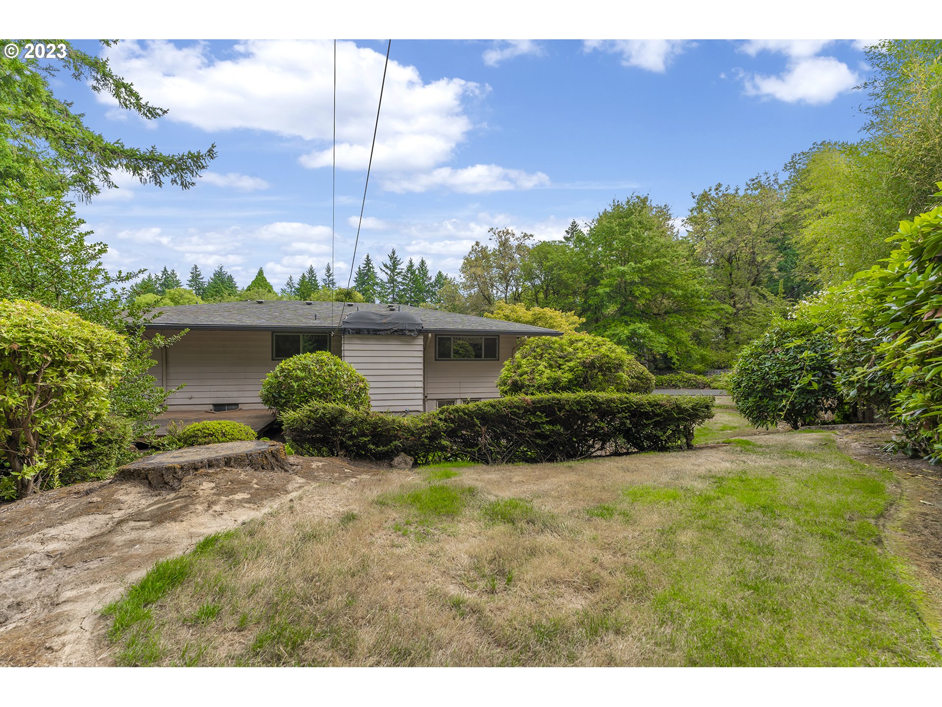 14220 Southwest Hargis Road Beaverton, OR 97008 - Photo 21 of 26 Gallery Image 21