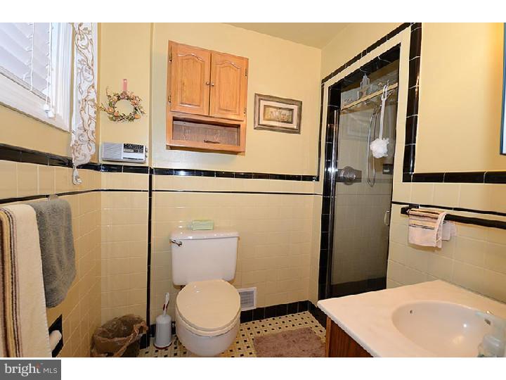 126 Tyson Road Newtown Square, PA 19073 - Photo 18 of 25 Master Bathroom
