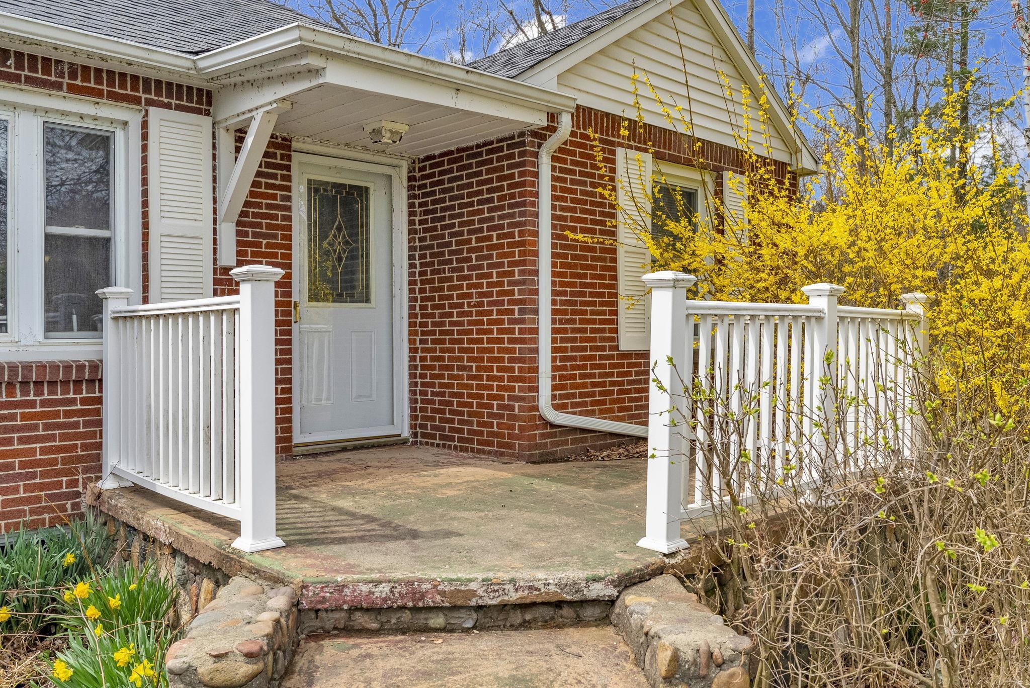 2828 Lakeshore Road Applegate, MI 48401 - Photo 52 of 53