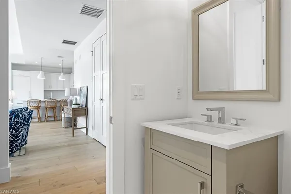 $18,000 | 850 Central Avenue, Unit 305, Naples, FL 34102