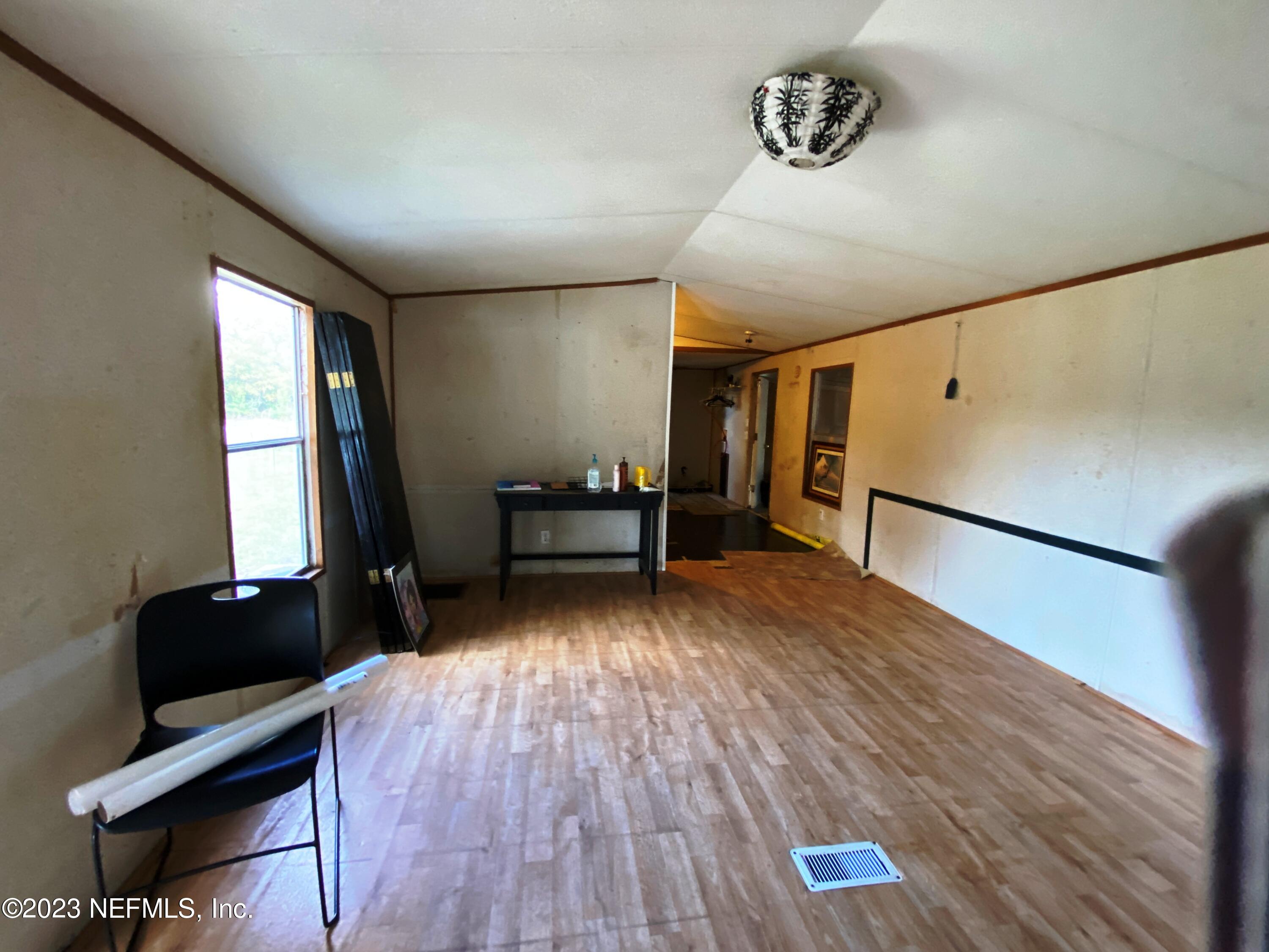 157 Union Camp Road Crescent City, FL 32112 - Photo 4 of 20 Living Room 2