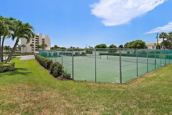 $8,000 | 19800 Sandpointe Bay Drive, Unit 101, Tequesta, FL 33469