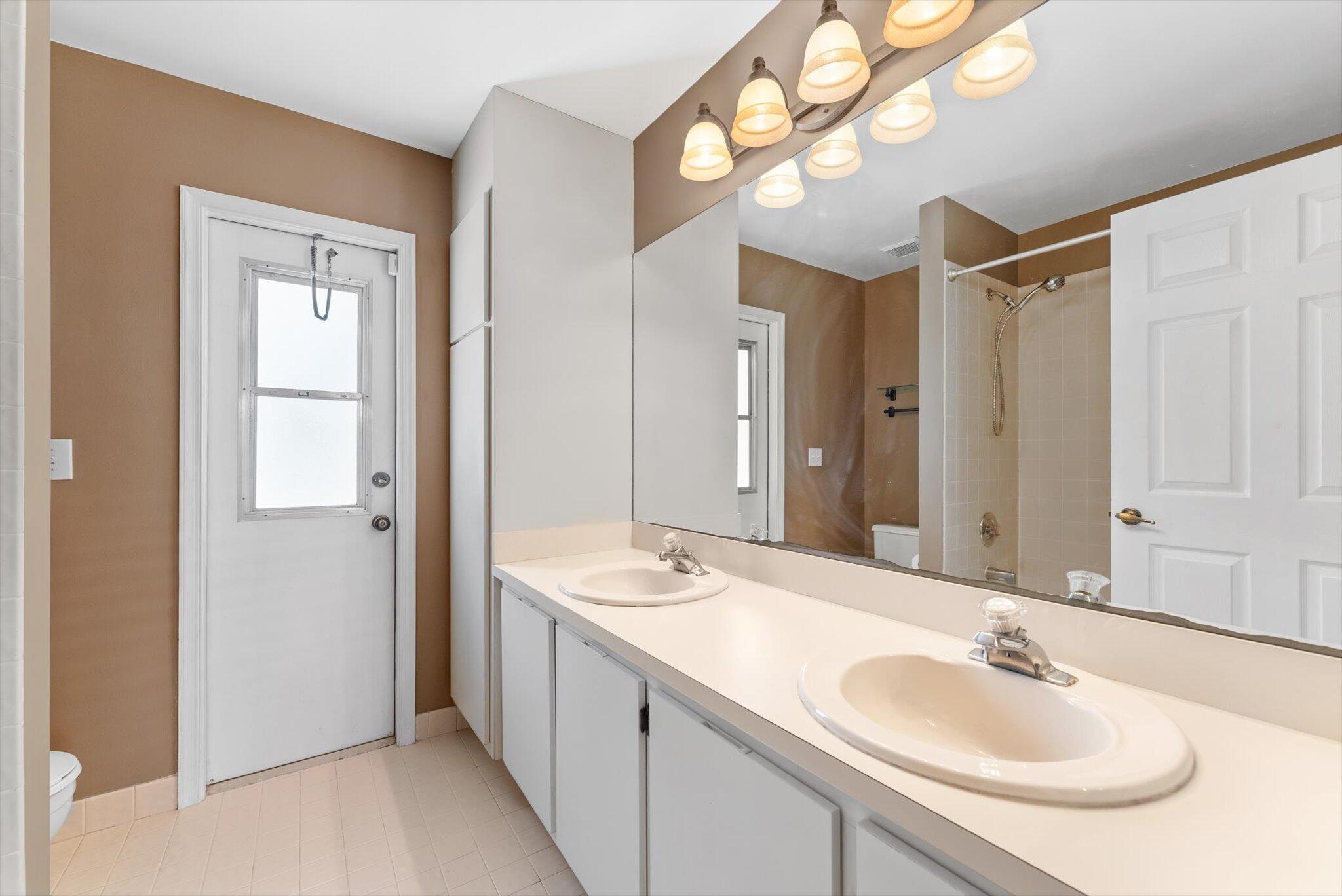 720 Culpepper Terrace Davie, FL 33325 - Photo 29 of 55 29-29