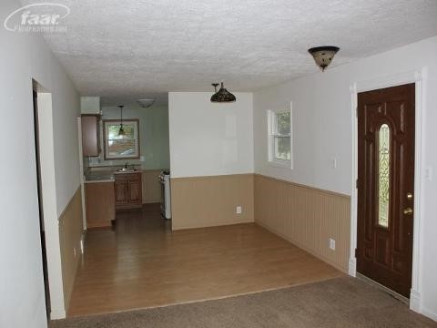 1135 Parallel Street Fenton, MI 48430 - Photo 16 of 30 20153245-15.JPG