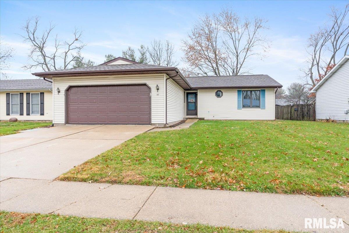 57 Celeste Court Springfield, IL 62703 - Photo 2 of 30