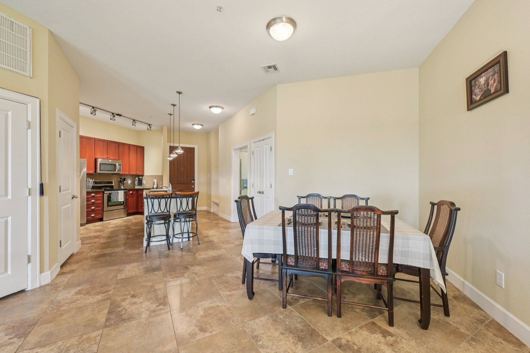 17040 West Fm 1097 Road, Unit 6103 Montgomery, TX 77356 - Photo 6 of 34 a view of a dining room with furniture