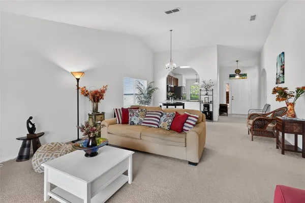$300,000 | 2523 Bobby Lee Lane, St. Cloud, FL 34772
