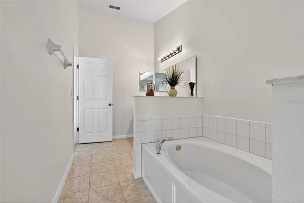$300,000 | 2523 Bobby Lee Lane, St. Cloud, FL 34772