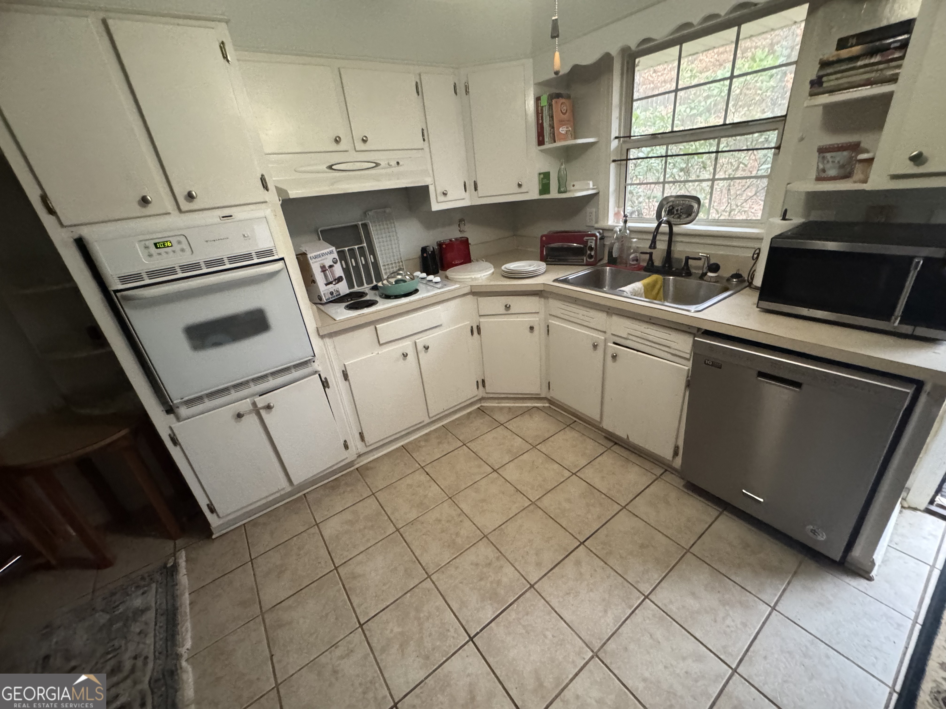 211 Castleman Road Carrollton, GA 30116 - Photo 5 of 16